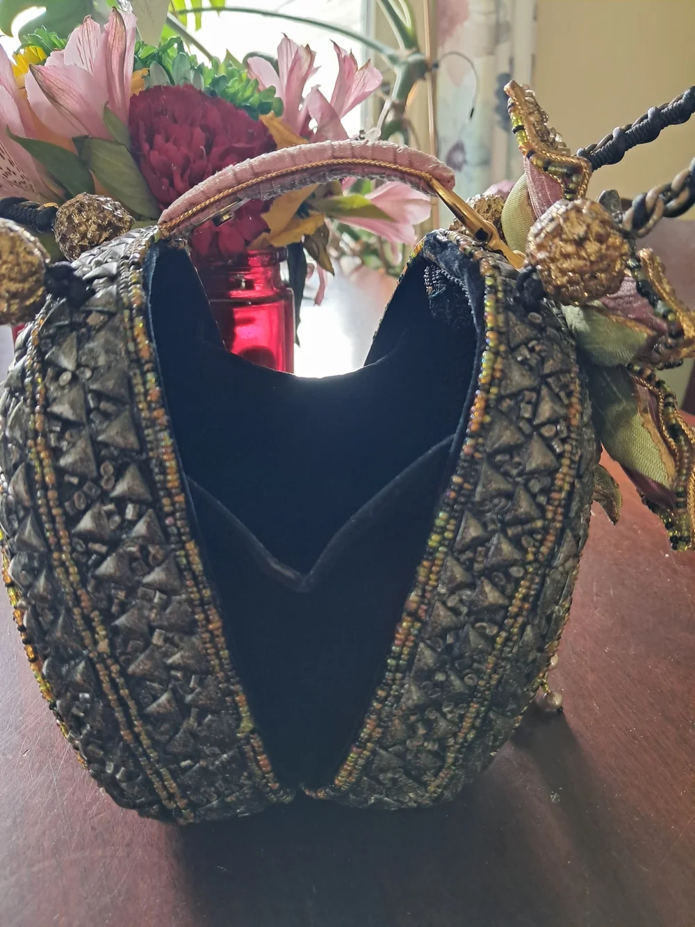 Mary Frances Pink and Gold Beaded Floral Wristlet - Picture 6 of 17